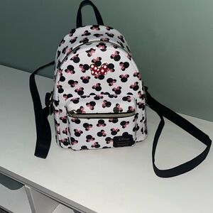 LOUNGEFLY MINNIE MOUSE BACKPACK